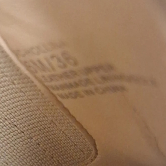 Vince Camuto D'Orsy silver metallic patent leather  tassel flats SZ 6 - Picture 10 of 10